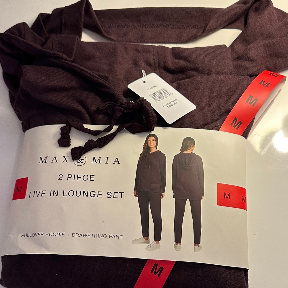 MIA Lounge Set in Rich Brown